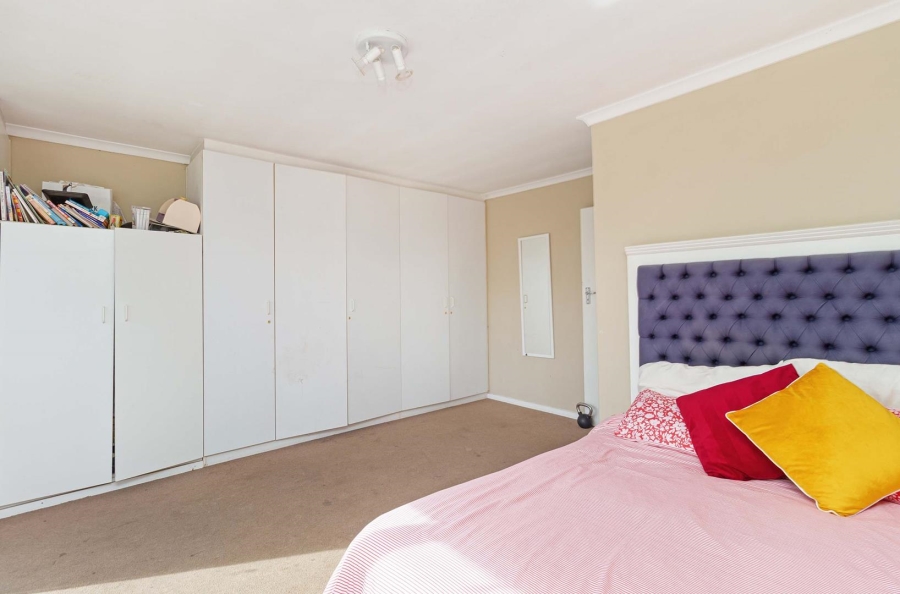 2 Bedroom Property for Sale in Woodbridge Island Western Cape